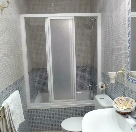 Standard Yhden Hengen Huone, Hostal Virgen Del Rocio