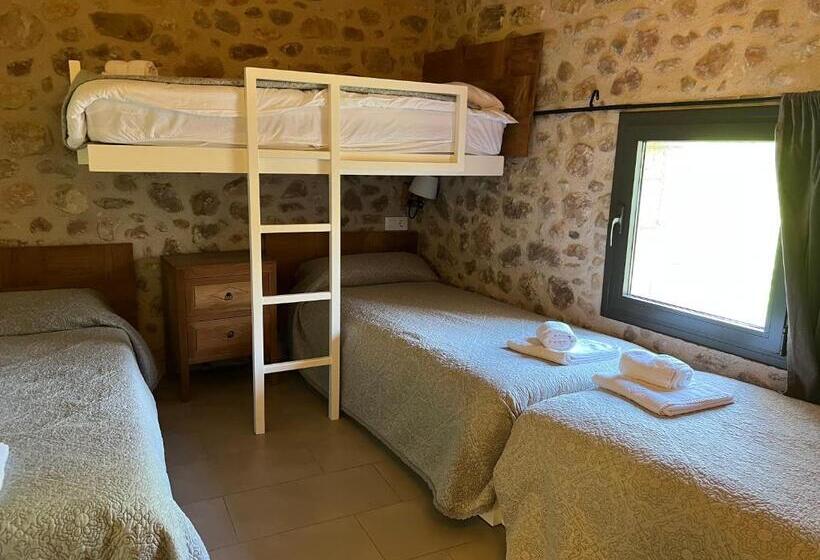 Семейные Апартаменты, Can Clotas Hotel Masia