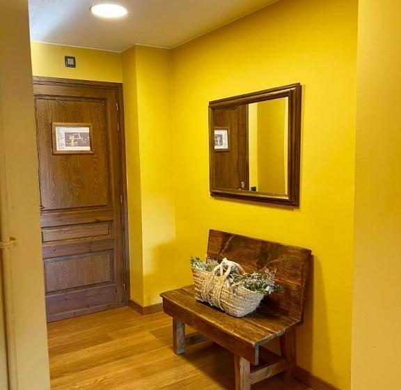 Номер Стандарт Трехместный, Campalans Hotel Rural Bungalows Mobilhomes