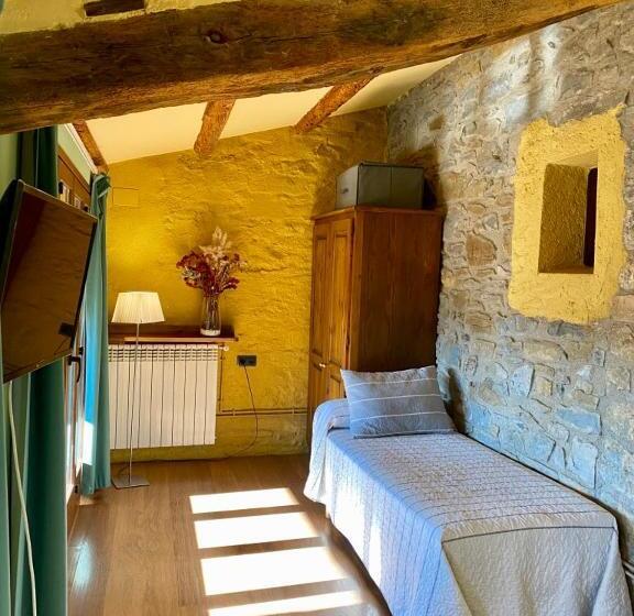 Четырехместный Номер Стандарт, Campalans Hotel Rural Bungalows Mobilhomes