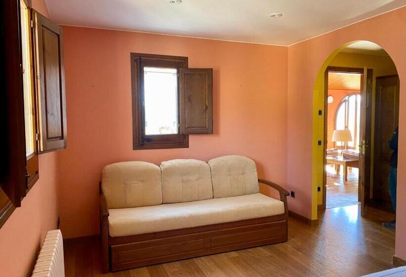 Четырехместный Номер Стандарт, Campalans Hotel Rural Bungalows Mobilhomes