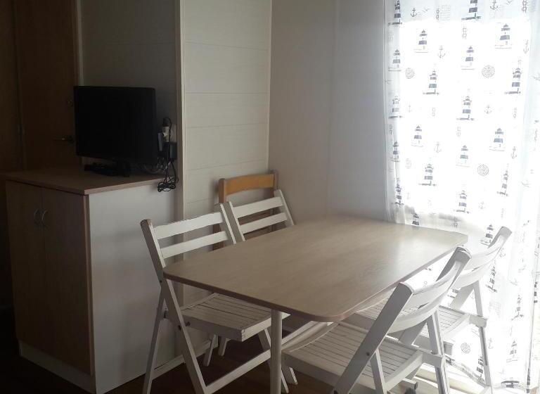 Дом 1 Спальня, Campalans Hotel Rural Bungalows Mobilhomes