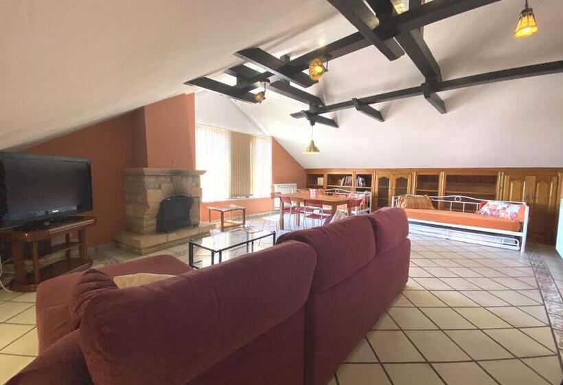 דירת חדר נוף לבריכה, Hostel Albergue Paradiso