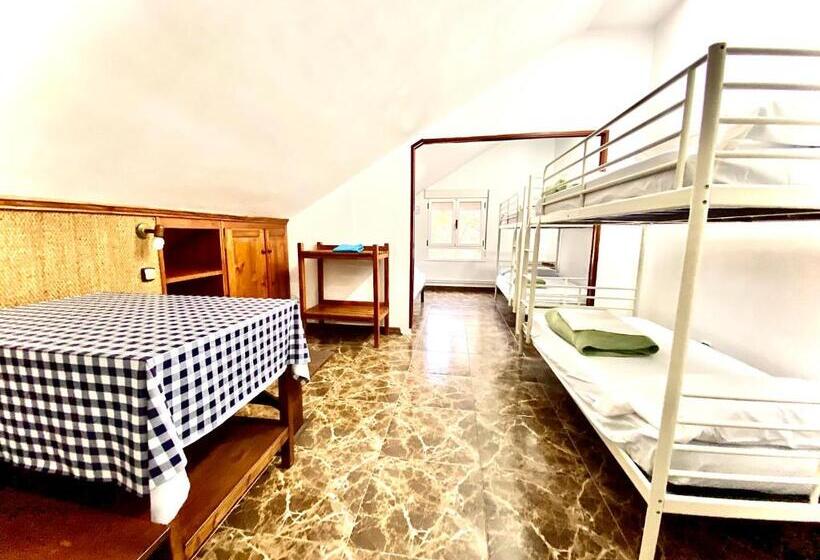 Семейный Номер Совместный Санузел, Hostel Albergue Paradiso