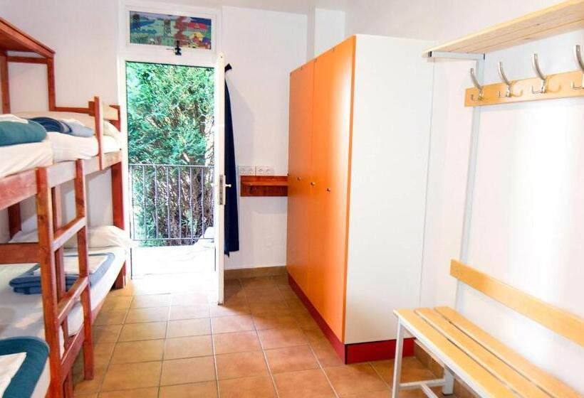 חדר סטנדרט לארבעה, Hostel Albergue Paradiso