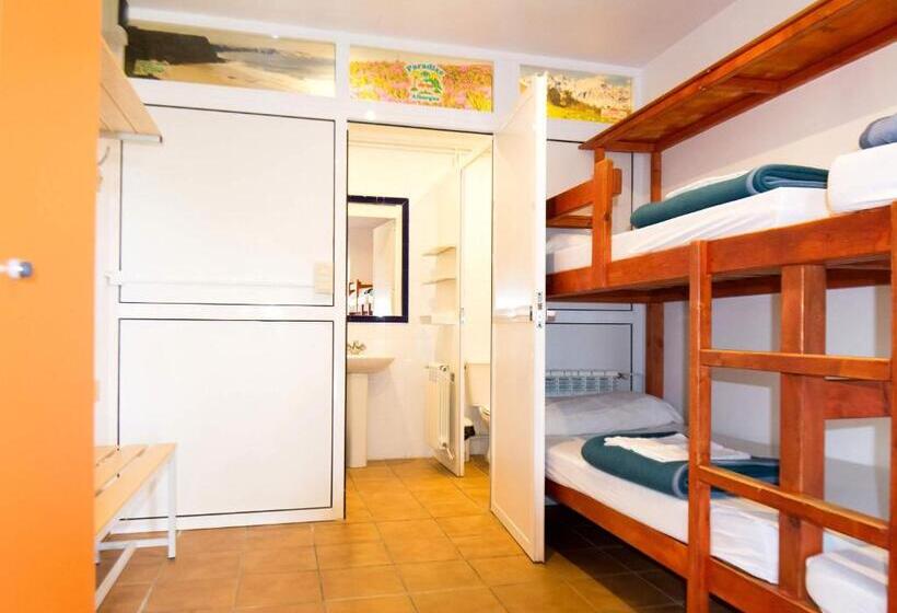 חדר סטנדרט לארבעה, Hostel Albergue Paradiso