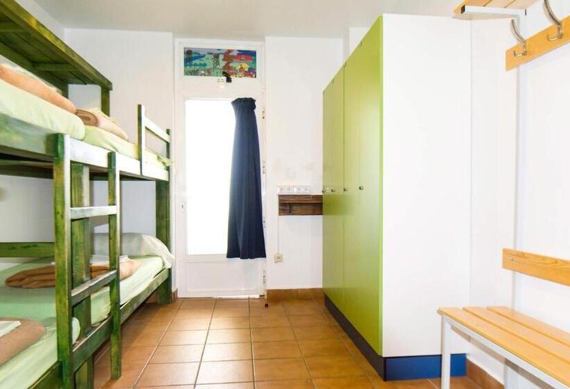 Четырехместный Номер Стандарт, Hostel Albergue Paradiso