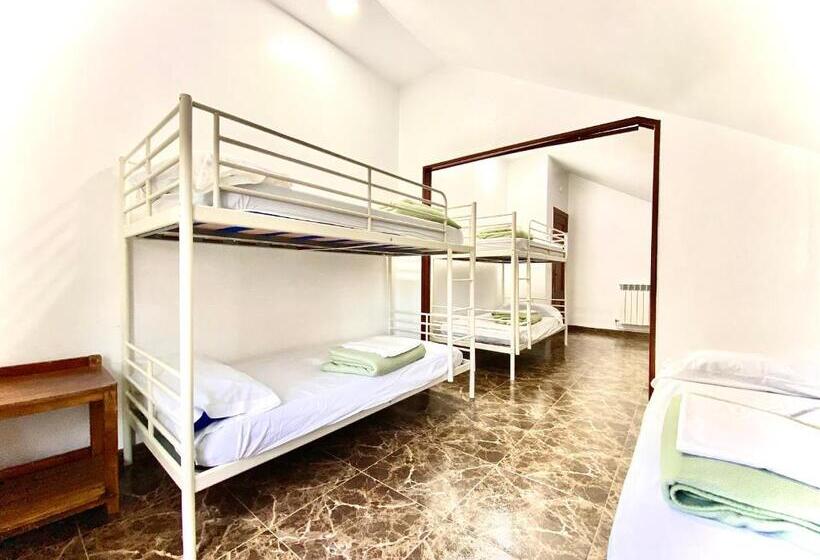 חדר משפחתי חדר אמבטיה משותף, Hostel Albergue Paradiso