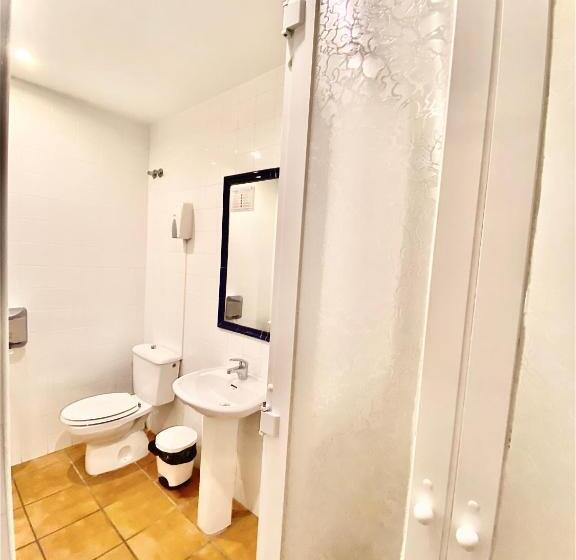 חדר סטנדרט לארבעה, Hostel Albergue Paradiso