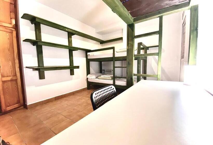 Четырехместный Номер Стандарт, Hostel Albergue Paradiso