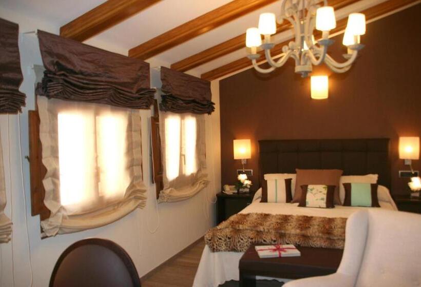 חדר סטנדרט, Castillo De Alquézar