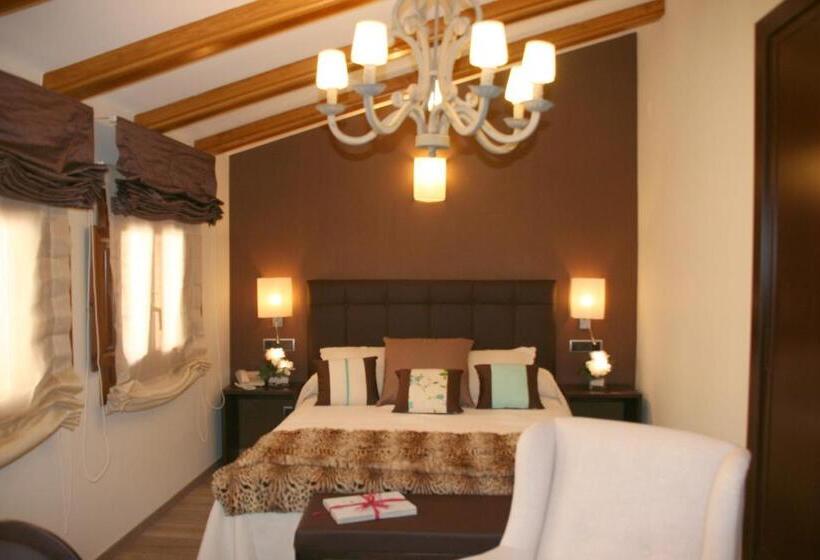 غرفة قياسية, Castillo De Alquézar