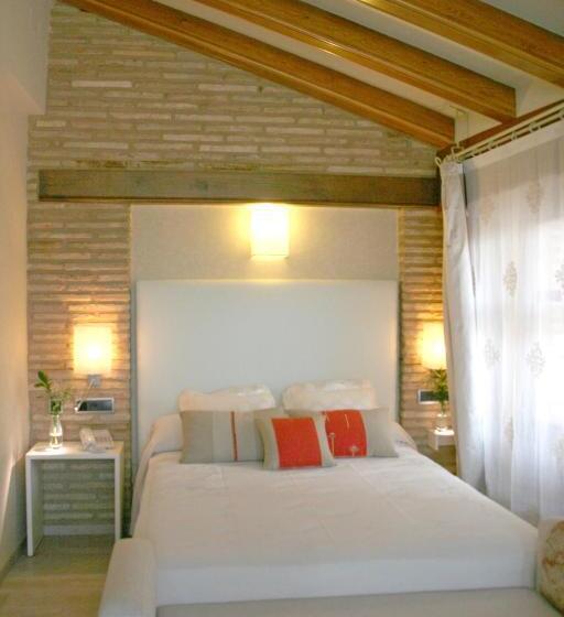 غرفة قياسية, Castillo De Alquézar