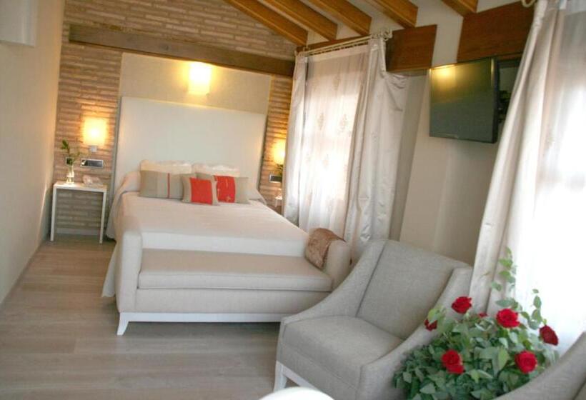 غرفة قياسية, Castillo De Alquézar