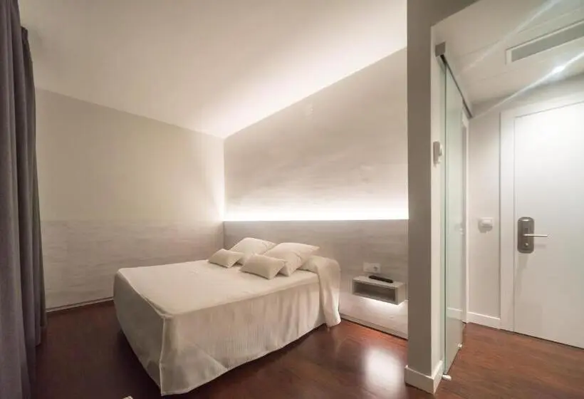 キングサイズベッドのスタンダードルーム, El Pi De Sant Just   Habitacions I Apartaments