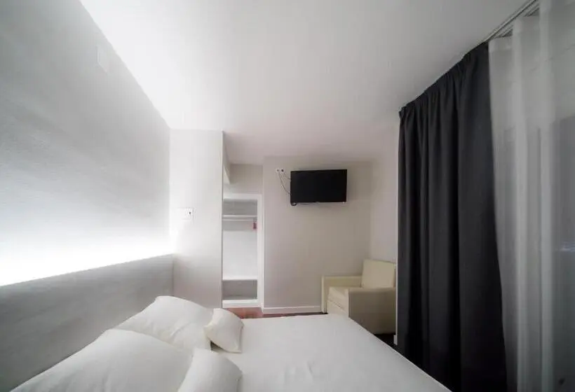 キングサイズベッドのスタンダードルーム, El Pi De Sant Just   Habitacions I Apartaments