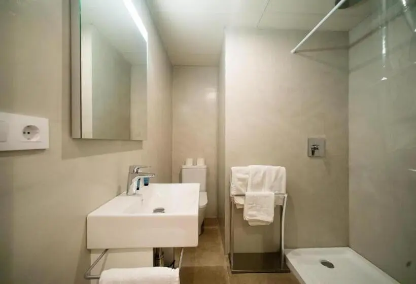 キングサイズベッドのスタンダードルーム, El Pi De Sant Just   Habitacions I Apartaments