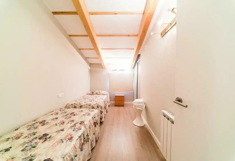 ２ベッドルームアパートメント, El Pi De Sant Just   Habitacions I Apartaments