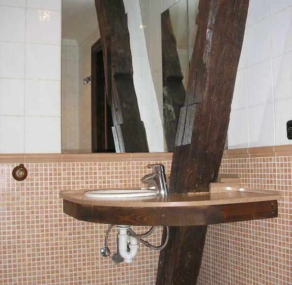 חדר סטנדרט יחיד, Mauleon