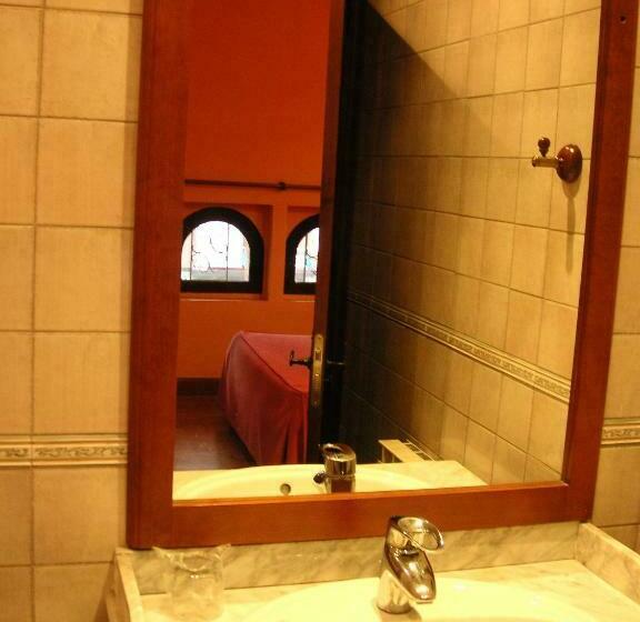 חדר סטנדרט יחיד, Mauleon