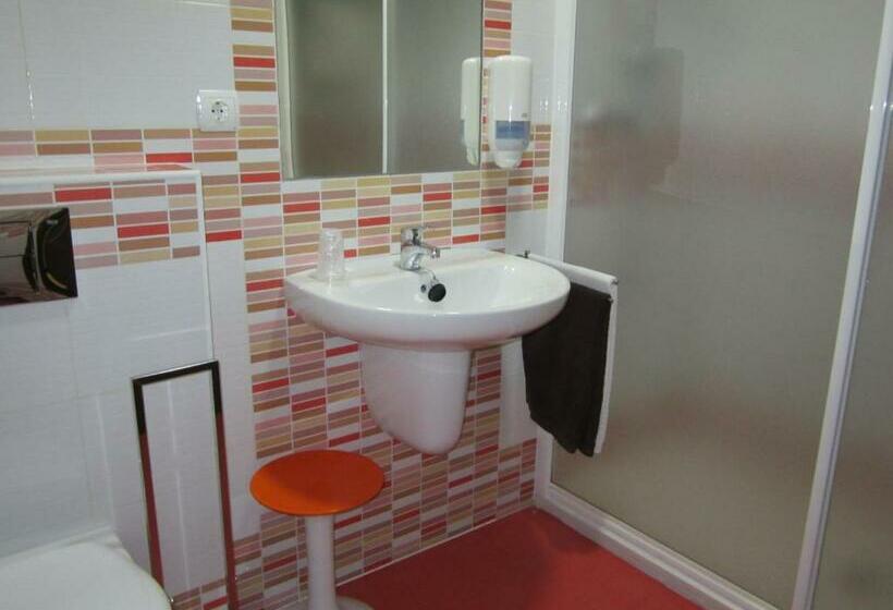 اتاق استاندارد, Nuñez Tomelloso