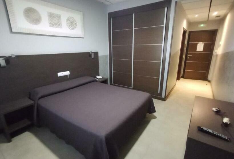 اتاق استاندارد, Nuñez Tomelloso