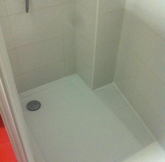 اتاق استاندارد, Nuñez Tomelloso