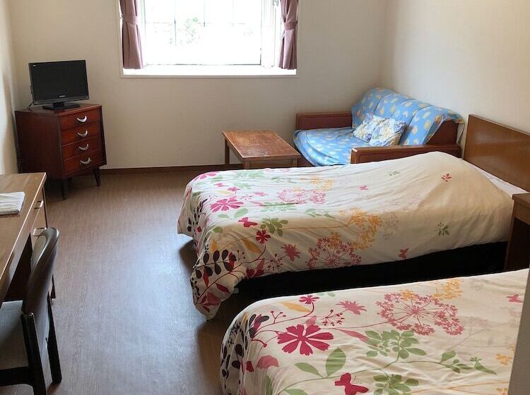 Номер Стандарт, Key West Club Okinawa