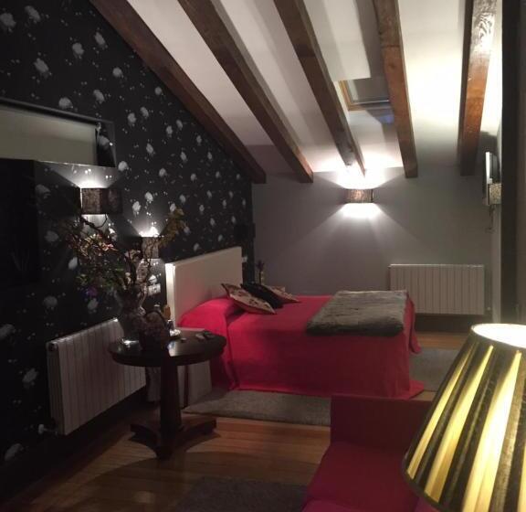 Люкс Повышенной Комфортности, Posada Real Torre Berrueza