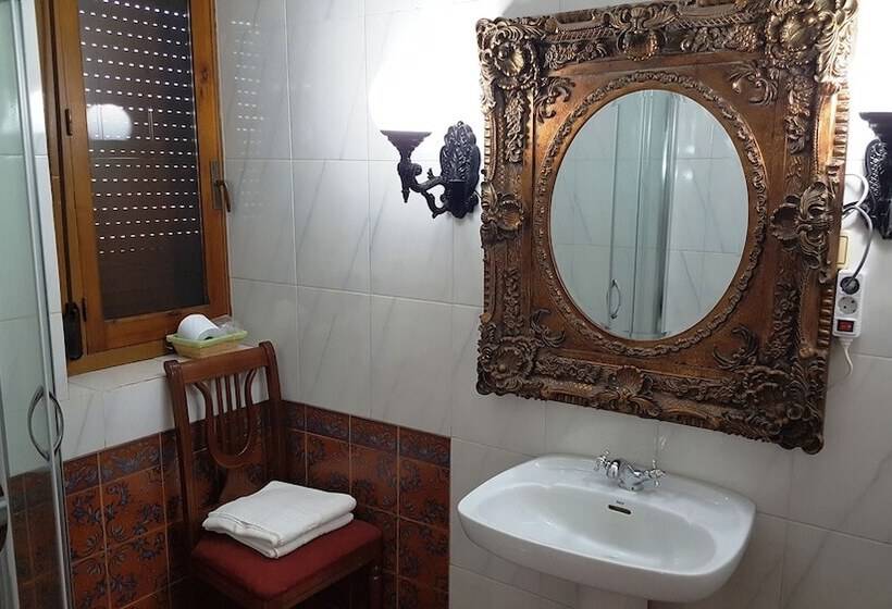 غرفة قياسية ثلاثية, Rural Hospedería De Los Calatravos