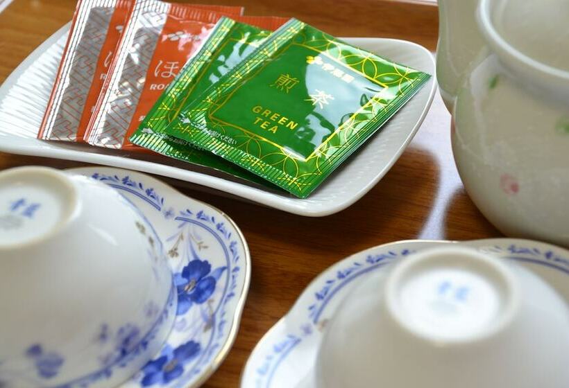 اتاق استاندارد یک نفره, Wakatake Ryokan