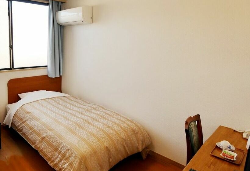 اتاق استاندارد یک نفره, Wakatake Ryokan