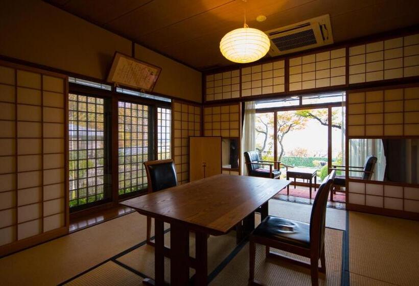 סוויטת סופריור, Sekitei