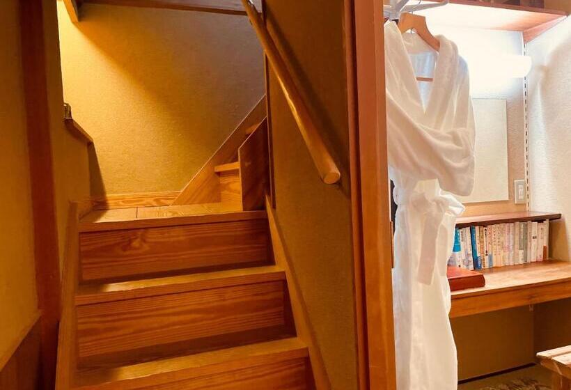 סוויטת סופריור, Sekitei