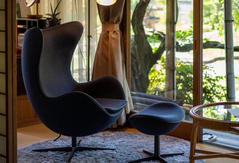 סוויטת ג'וניור, Sekitei