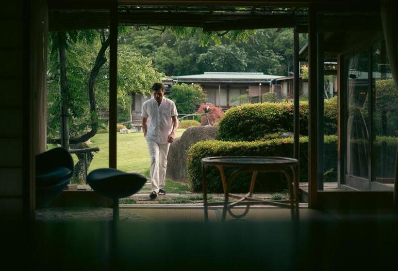 סוויטת ג'וניור, Sekitei