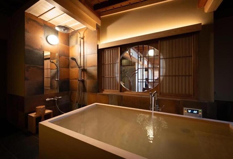 סוויטת ג'וניור, Sekitei