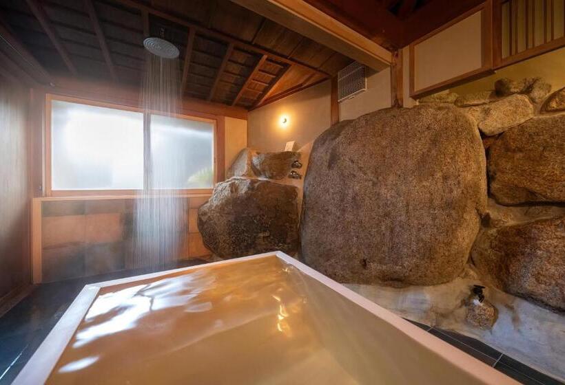 סוויטת ג'וניור, Sekitei