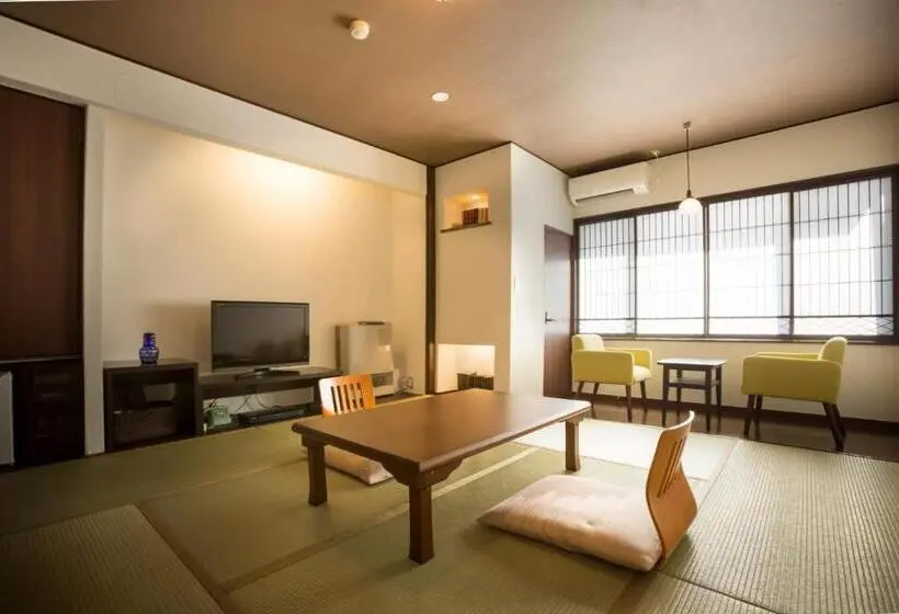 エコノミー4人部屋, Tateshina Shinyu Onsen