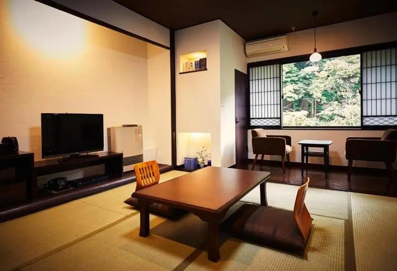 エコノミー4人部屋, Tateshina Shinyu Onsen