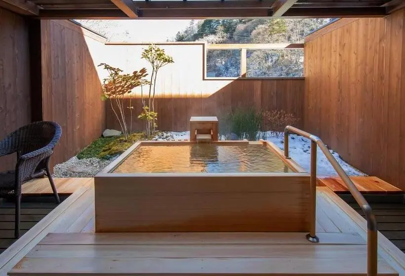 デラックストリプルルーム, Tateshina Shinyu Onsen