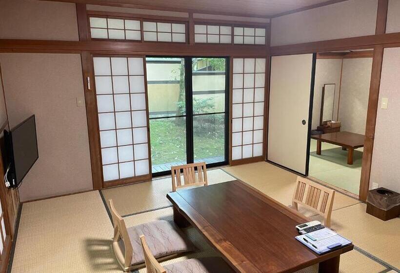 חדר סטנדרט, Yamashinobu