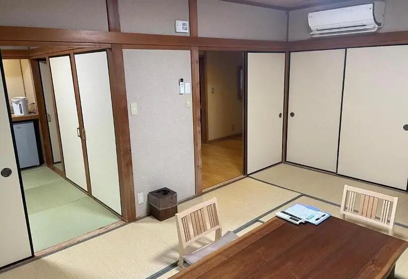 スタンダードルーム, Yamashinobu