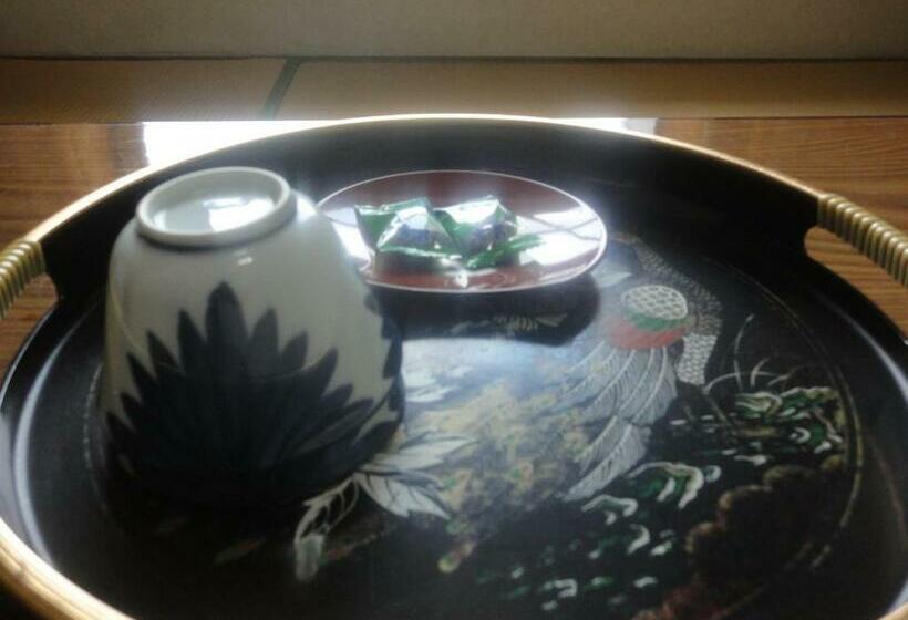 Quarto Familiar, Tenryu Ryokan