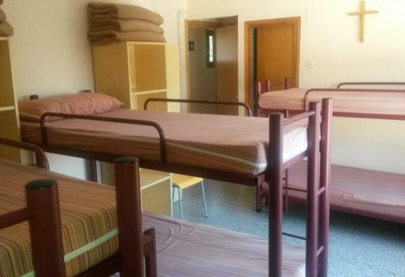 חדר סטנדרט לארבעה, Alberg Anna Maria Janer