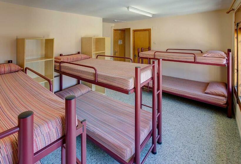 חדר משפחתי, Alberg Anna Maria Janer