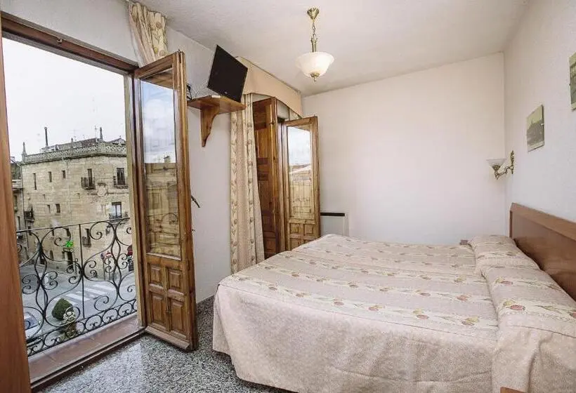 اتاق استاندارد با بالکن, Hostal Plaza