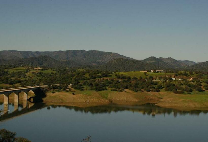 ルームシェアのワンベッド, Albergue Rural De Fuente Agria