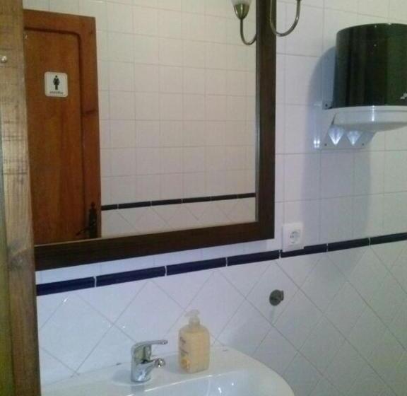 スタンダード４人部屋, Albergue Rural De Fuente Agria