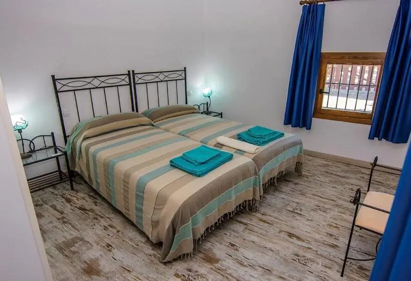 Standard Kolmen Hengen Huone, Cortijo 4 Elementos